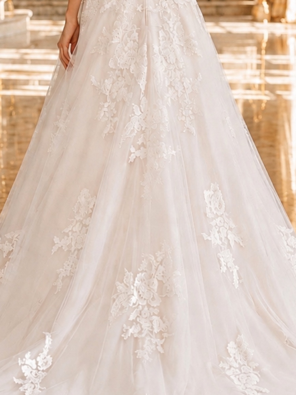 JJ’s House #186390 Elve Ivory Princess Ball Gown Lace Wedding Dress Sz 10 NWT - Picture 9 of 10